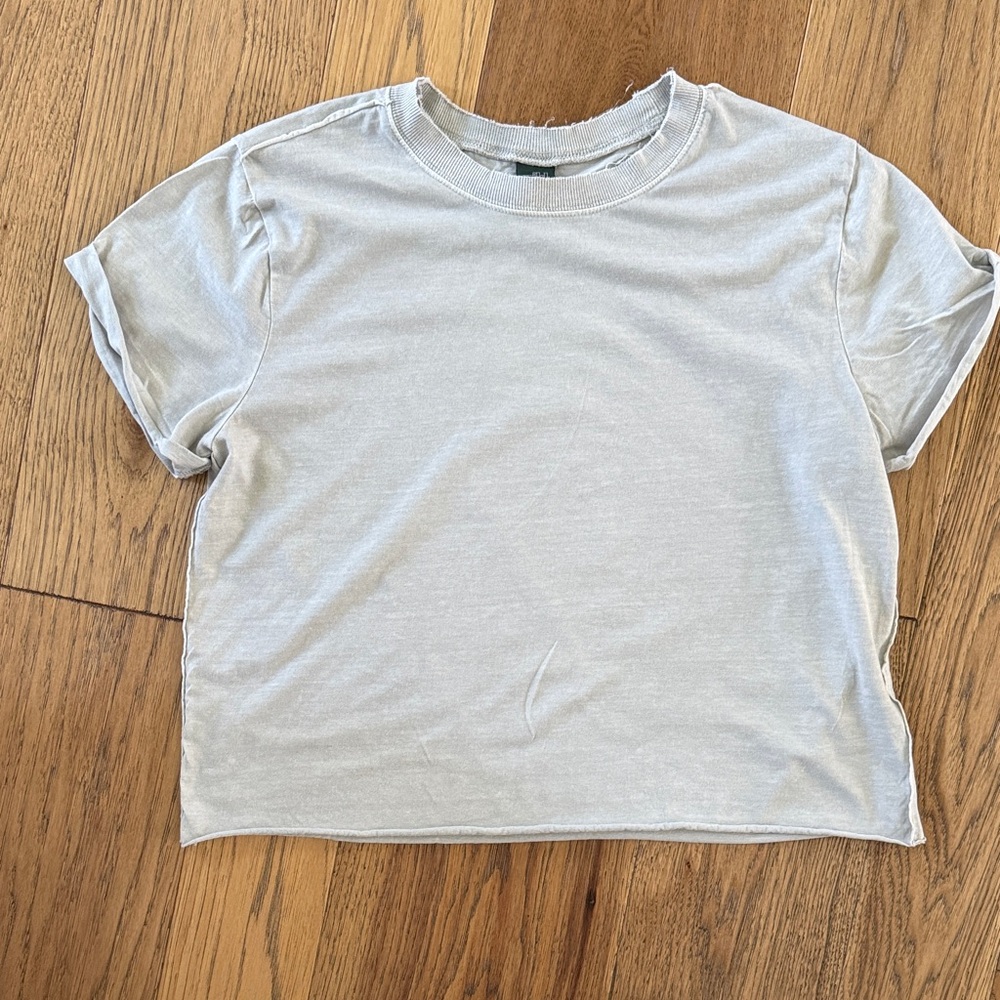 😊wild fable Light Gray Crewneck Tee